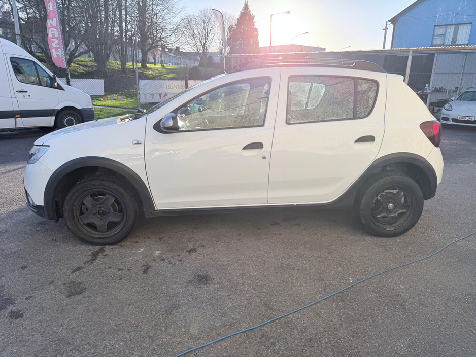 2020 Dacia Sandero Stepway - image 6