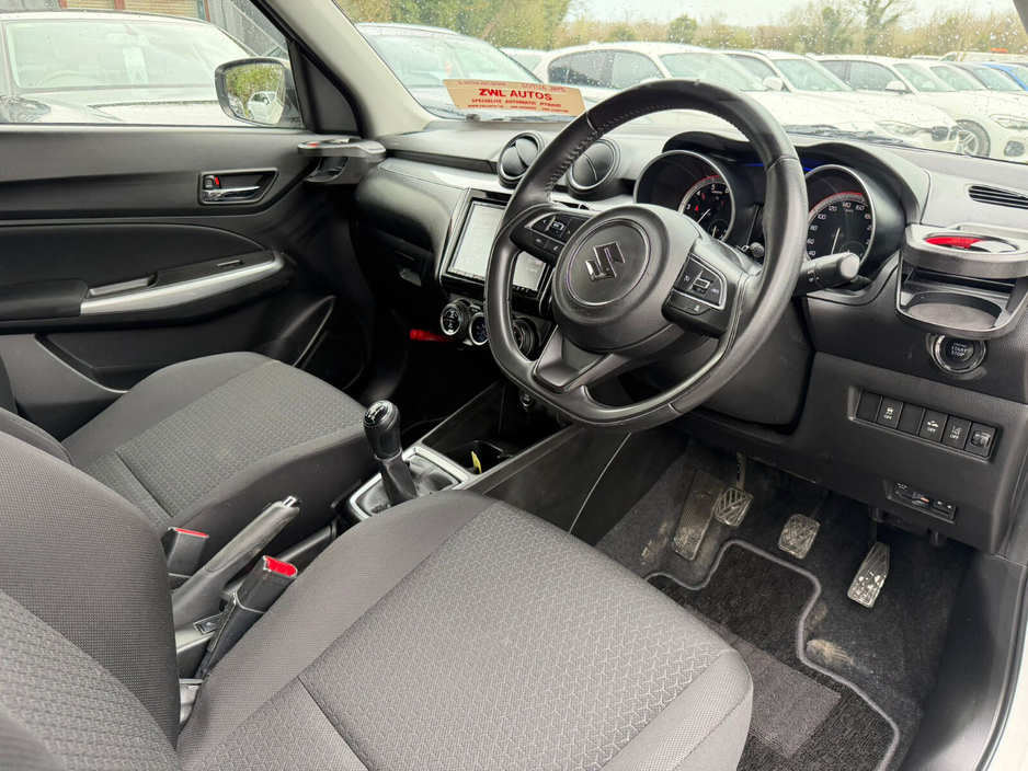 2019 Suzuki Swift - image 11