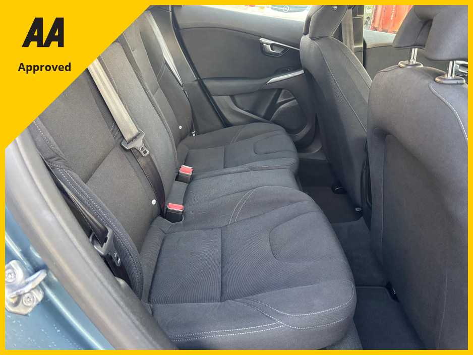 2014 Volvo V40 1.6 T4 5DR AUTO FULLY LOADED WITH SPEC €10,750