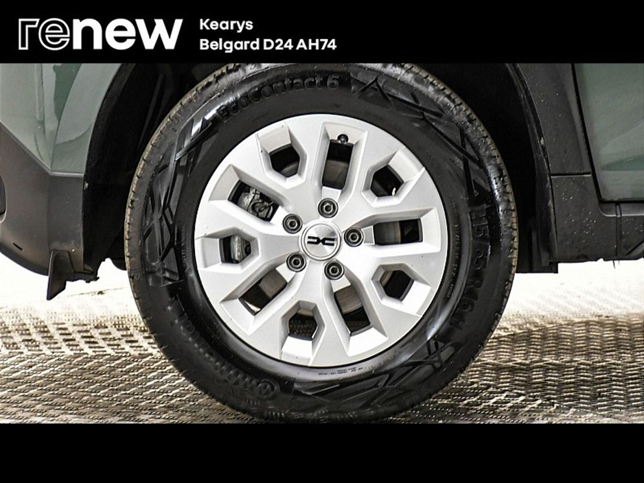 2023 Dacia Duster - image 9