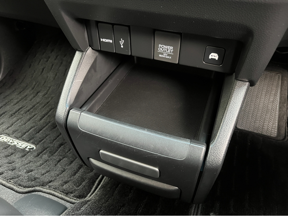 2021 Honda Odyssey - image 20