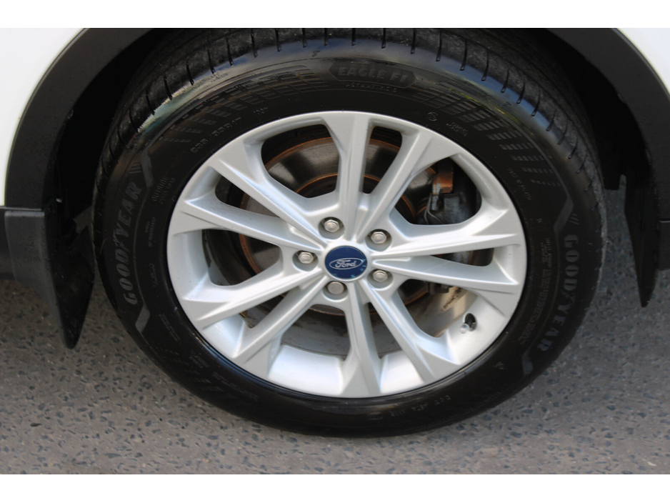 2019 Ford Kuga 1.5TDCi 120PS FWD Titanium €18,950