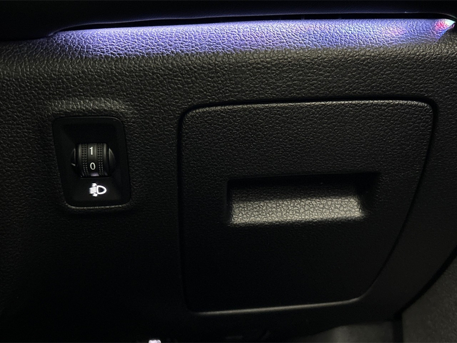 2023 MG HS EXCLUSIVE PHEV AUTO**PANORAMIC ROOF**DIGITAL DASH**TOUCH SCREEN APPLE CAR PLAY**MULTIFUNCTIONAL STEERING WHEEL**HEATED LEATHER SEATS**ELECTRIC SEATS**ELECTRIC FOLDING MIRRORS**ELECTRIC TAILGATE** €27,995