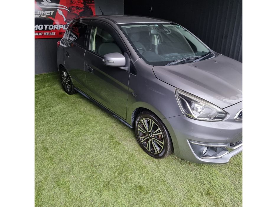 2017 Mitsubishi Mirage - image 2