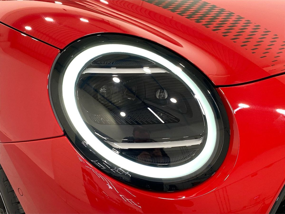 2025 MINI Hatch Cooper E €31,950