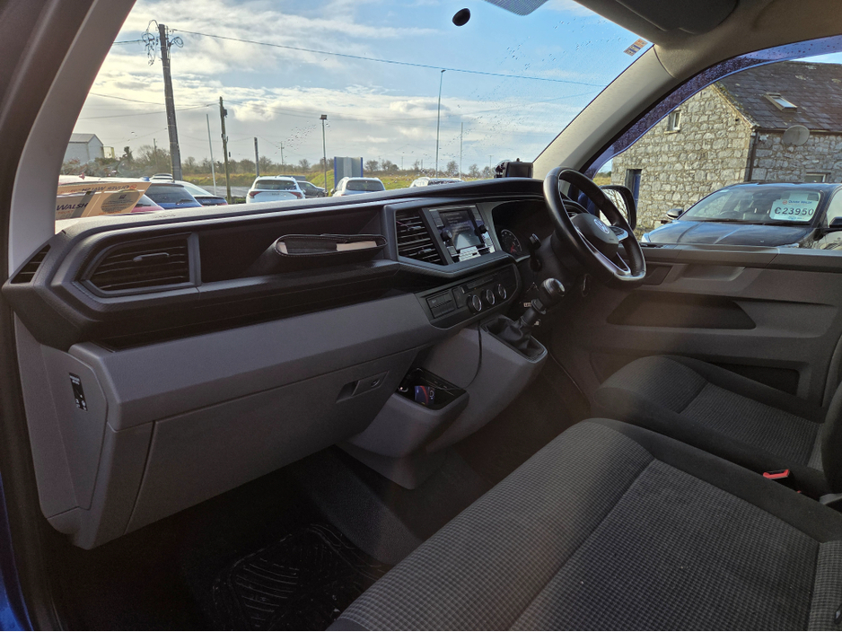 2023 Volkswagen Transporter T28 STARTLINE TDI €25,950