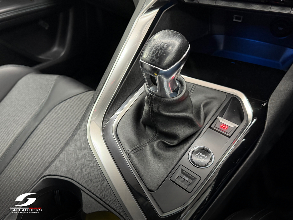 2022 Peugeot 3008 - image 23