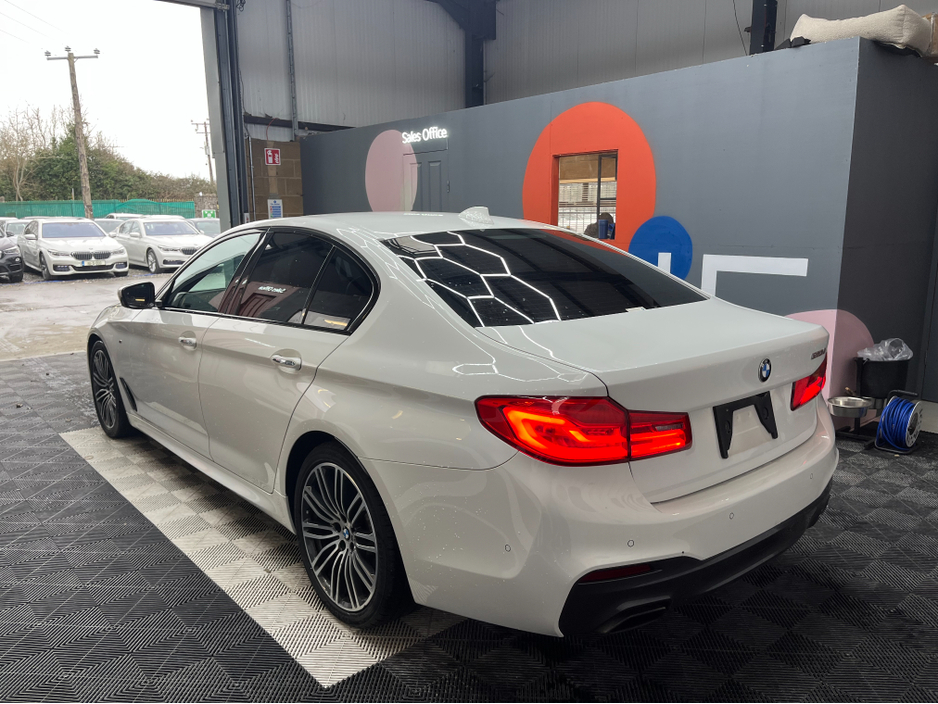 2018 BMW 5 Series - image 4