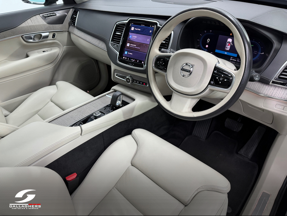 2023 Volvo XC90 - image 16