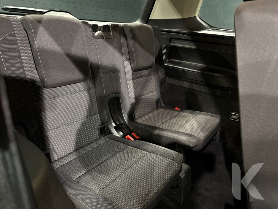 2017 Volkswagen Touran - image 13