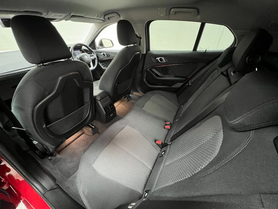 2020 BMW 1 Series - image 16