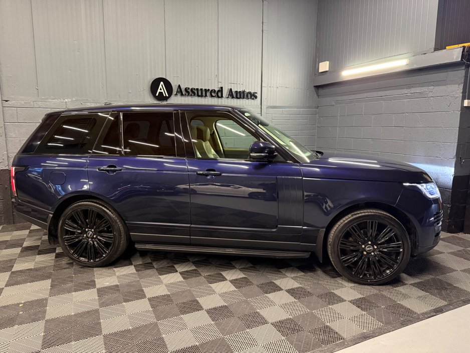 2018 Land Rover Range Rover - image 2