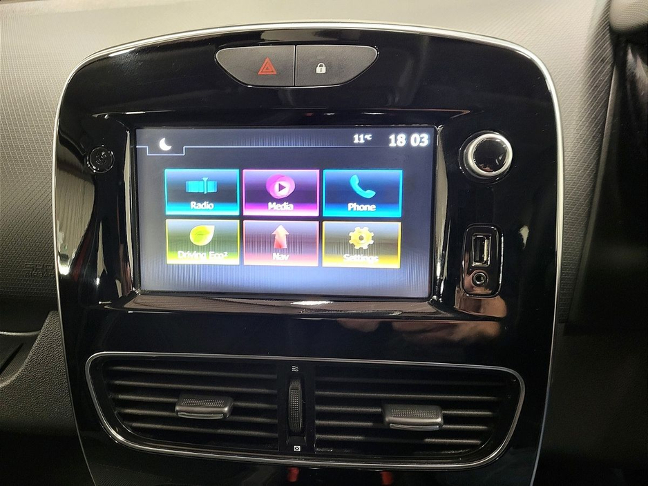 2019 Renault Clio - image 8