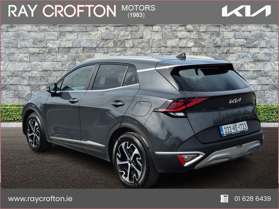 2022 Kia Sportage - image 3