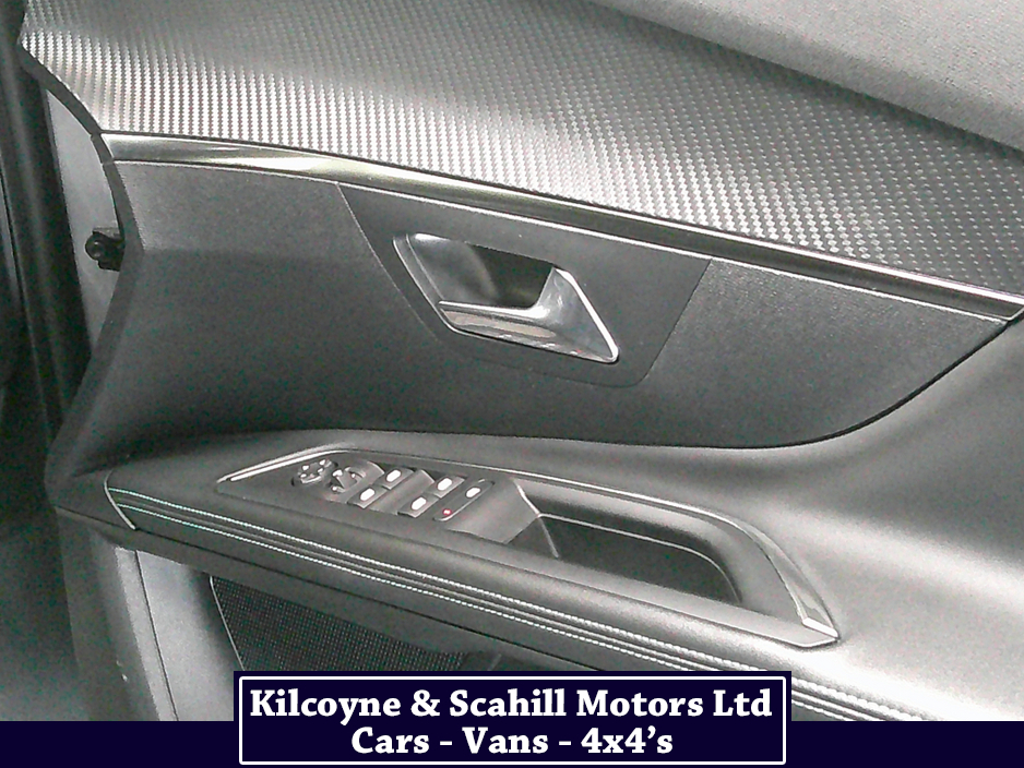 2024 Peugeot 5008 - image 21