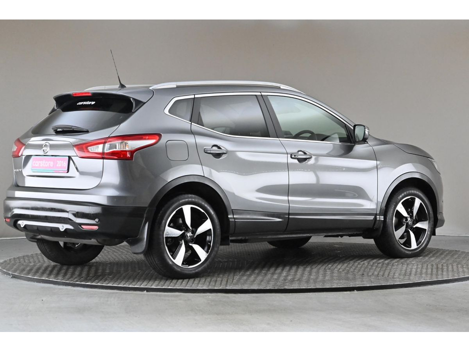 2016 Nissan Qashqai - image 10