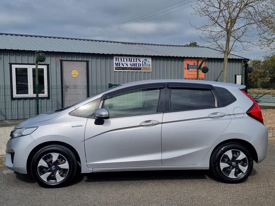 2016 Honda Fit - image 11