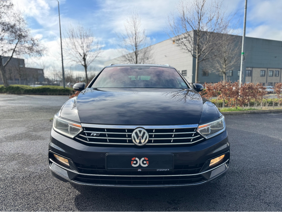 2015 Volkswagen Passat - image 8