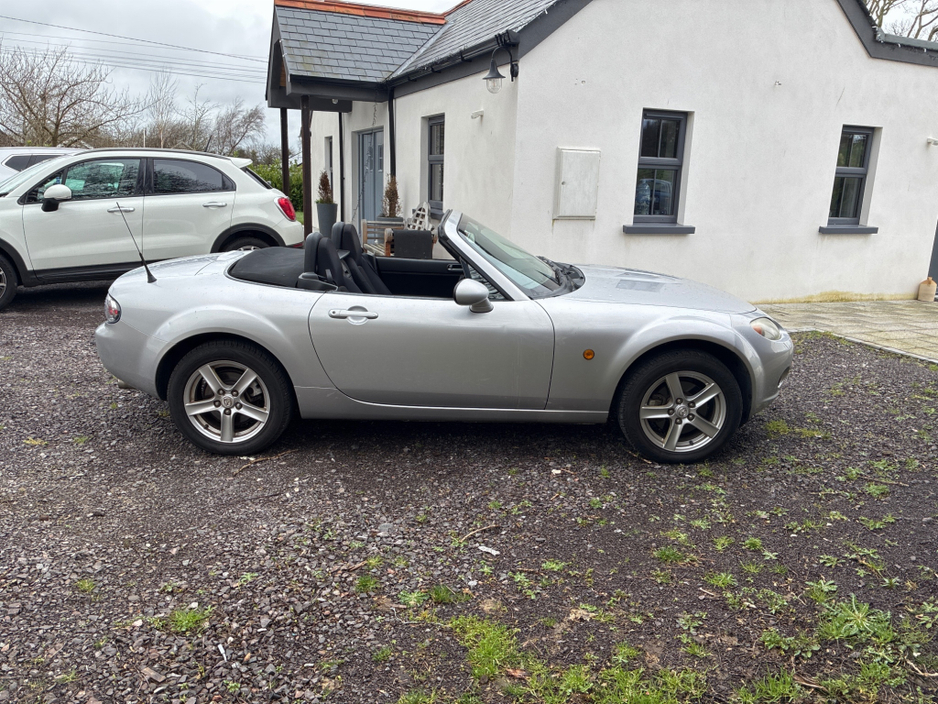 2007 Mazda MX-5 - image 3