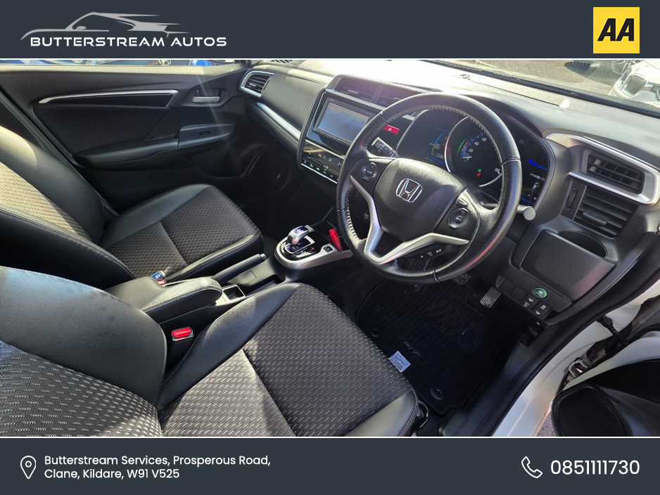 2016 Honda Fit - image 10