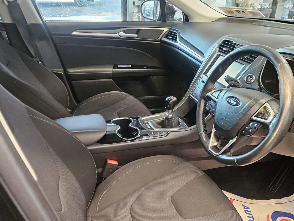 2015 Ford Mondeo 2.0TDCi 150PS Titanium €8,950