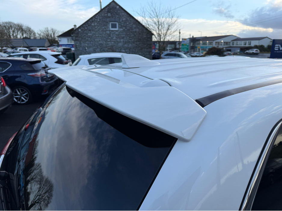 2020 Mitsubishi Outlander 4X4 Plug-in Hybrid - High Spec - Like New €24,750