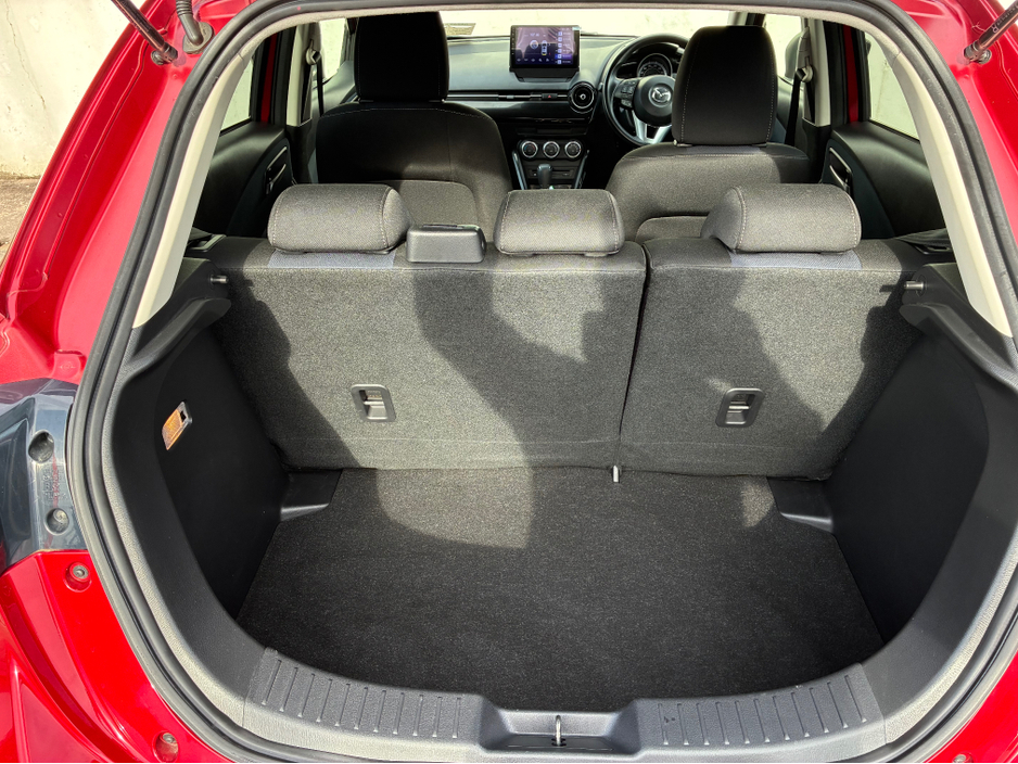 2015 Mazda Demio - image 7