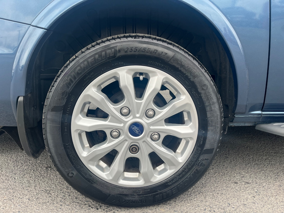 2019 Ford Tourneo Custom - image 24