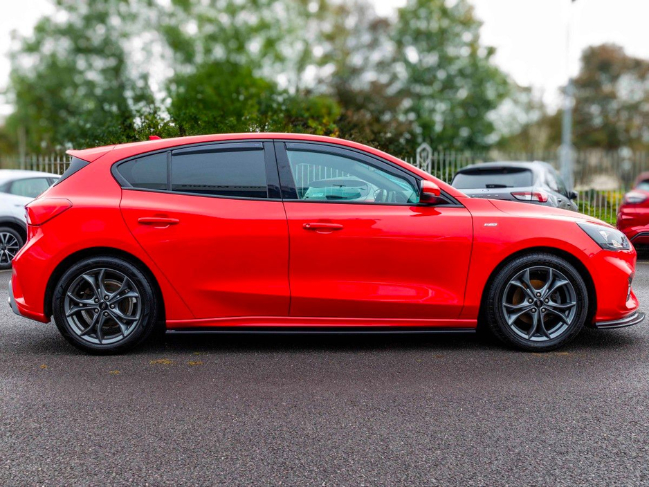 2020 Ford Focus ST 1.5 petrol reliable,engine offering good performance and economy 150PS. SET YOURSELF APART WITH THIS MACHINE. €19,450