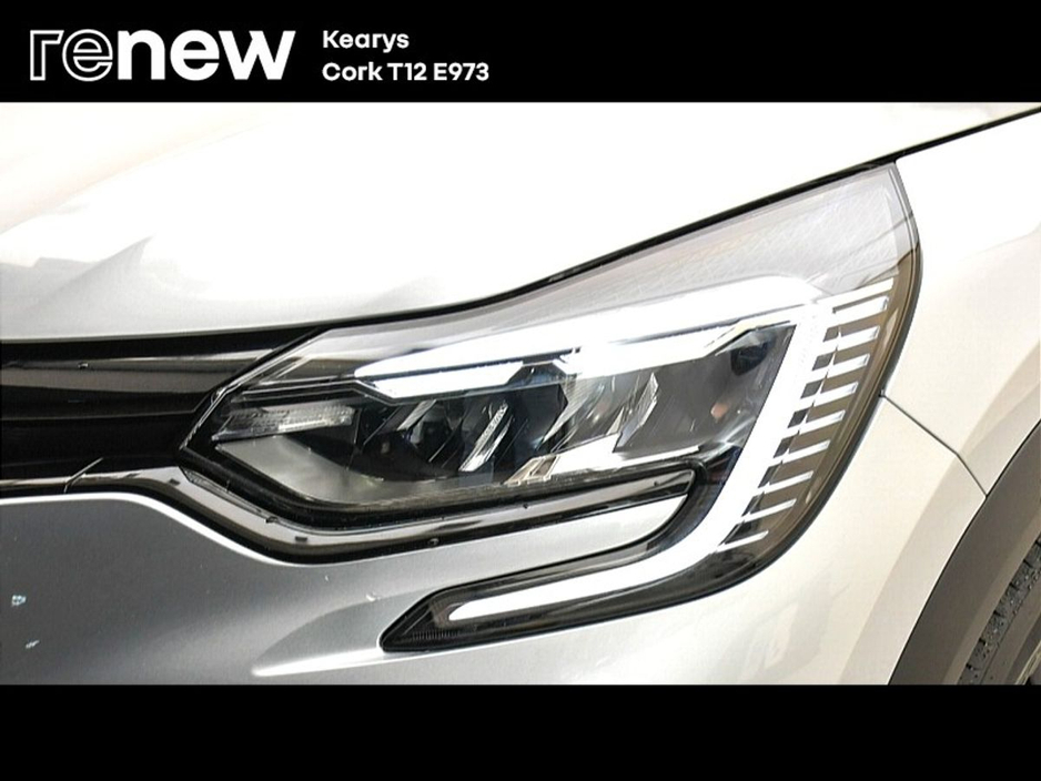 2022 Renault Captur - image 15