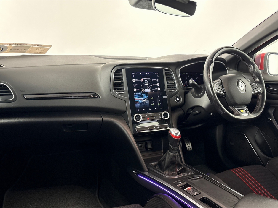 2021 Renault Megane - image 32