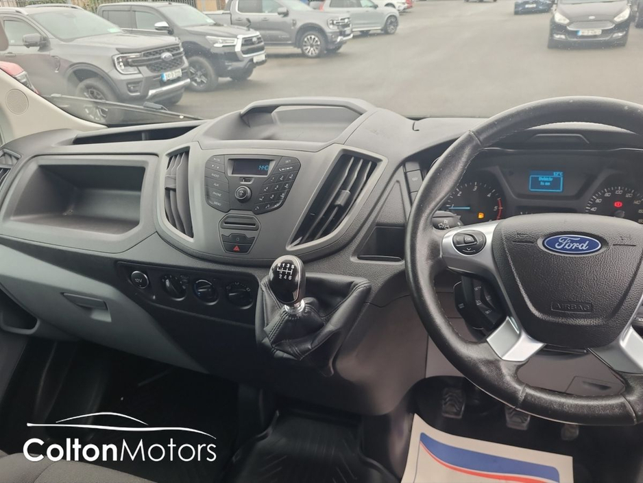 2019 Ford Transit - image 17
