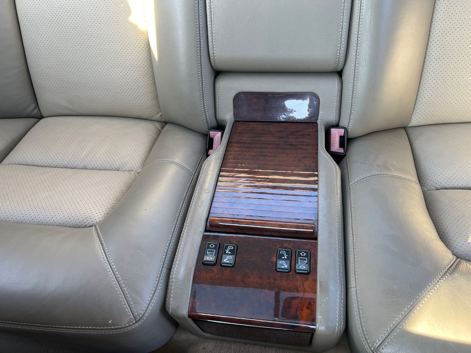1994 Mercedes-Benz 600 - image 13