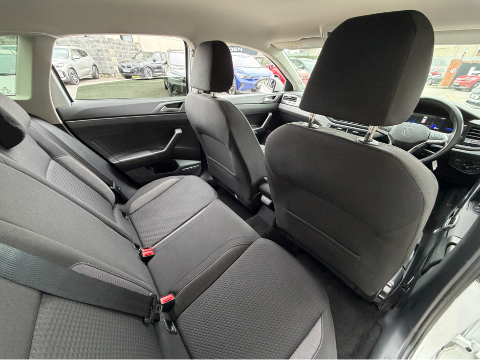 2023 Volkswagen Taigo - image 20