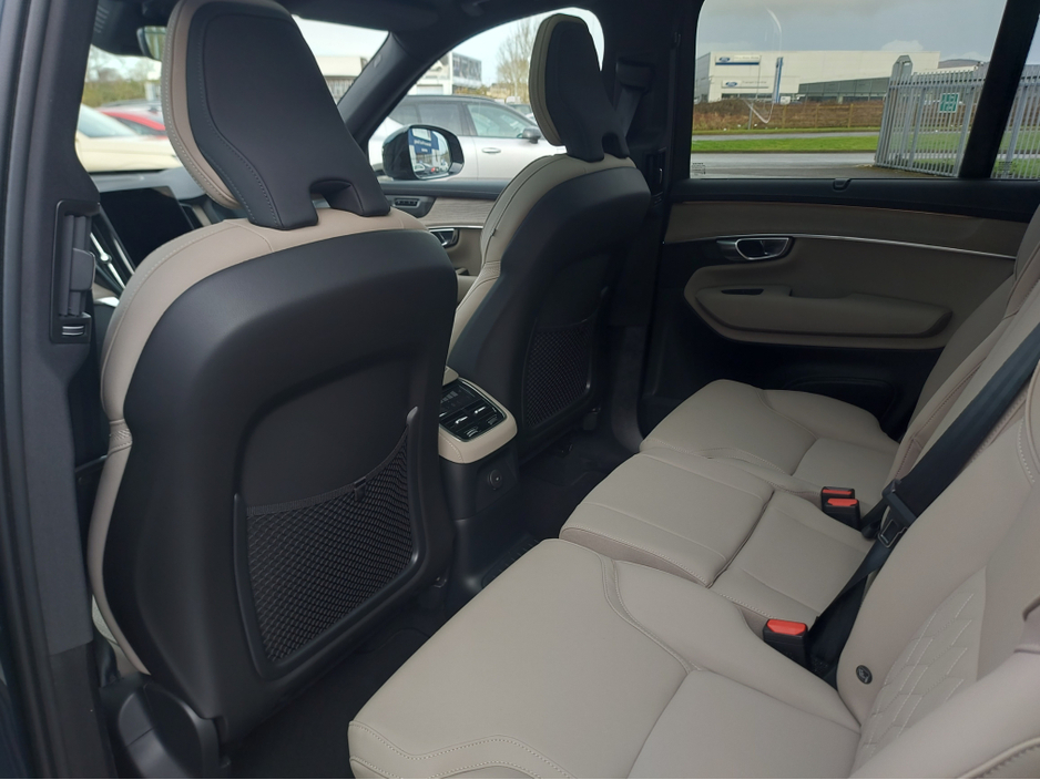 2026 Volvo XC90 T8 PHEV PLUS DARK AWD 5DR €99,950