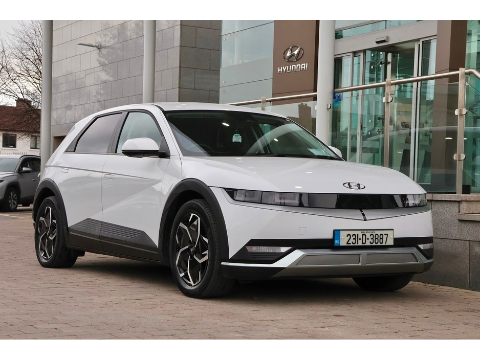 2023 Hyundai Ioniq 5 - image 3