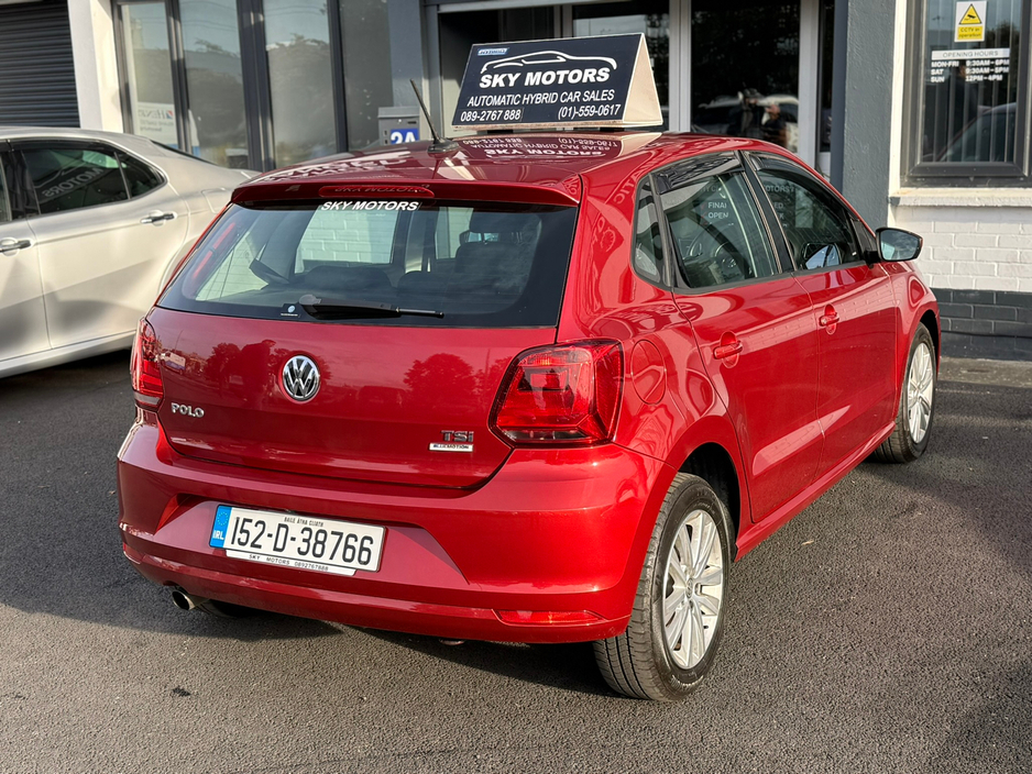 2015 Volkswagen Polo  €12,390
