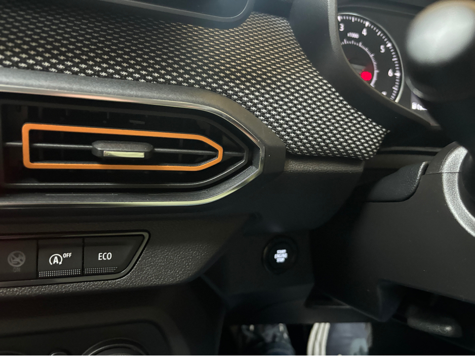 2023 Dacia Sandero Stepway - image 14