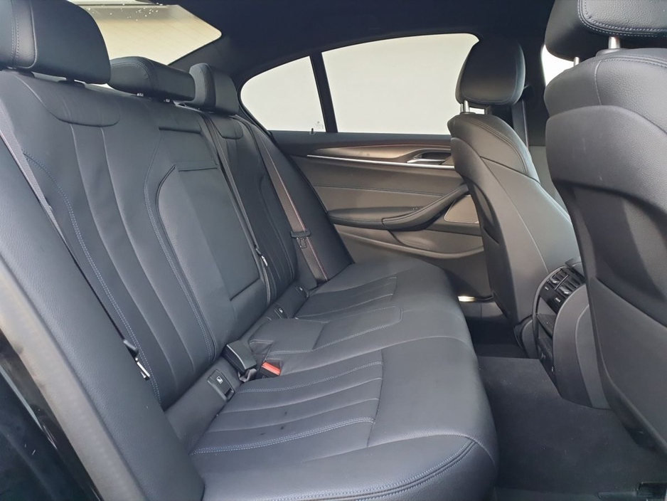 2023 BMW 5 Series 520d M Sport