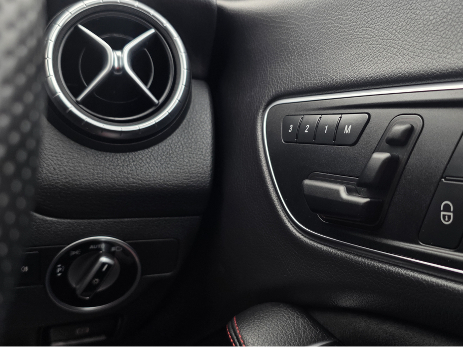 2016 Mercedes-Benz CLA Class 180 AMG LINE SAT NAV PACK LEATHER HEATED ELECTIC SEATS , CARPLAY - PRIVACY GLASS - REV CAMERA - ALLOYS - €19,750