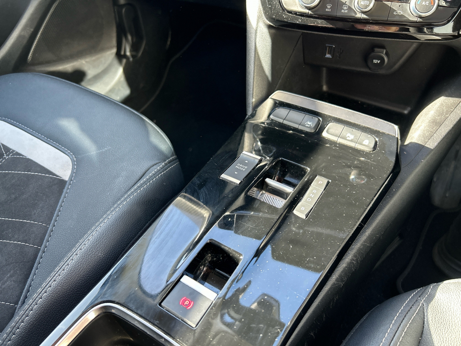 2023 Opel Mokka - image 10