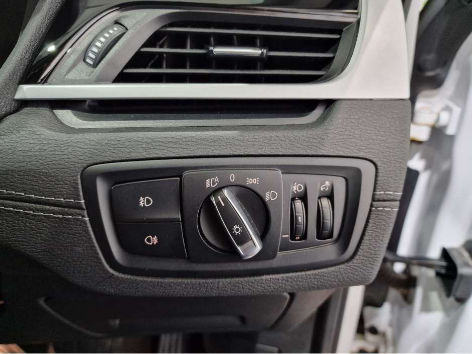 2022 BMW X1 - image 30