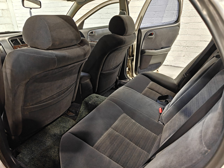 1993 Toyota Chaser - image 22