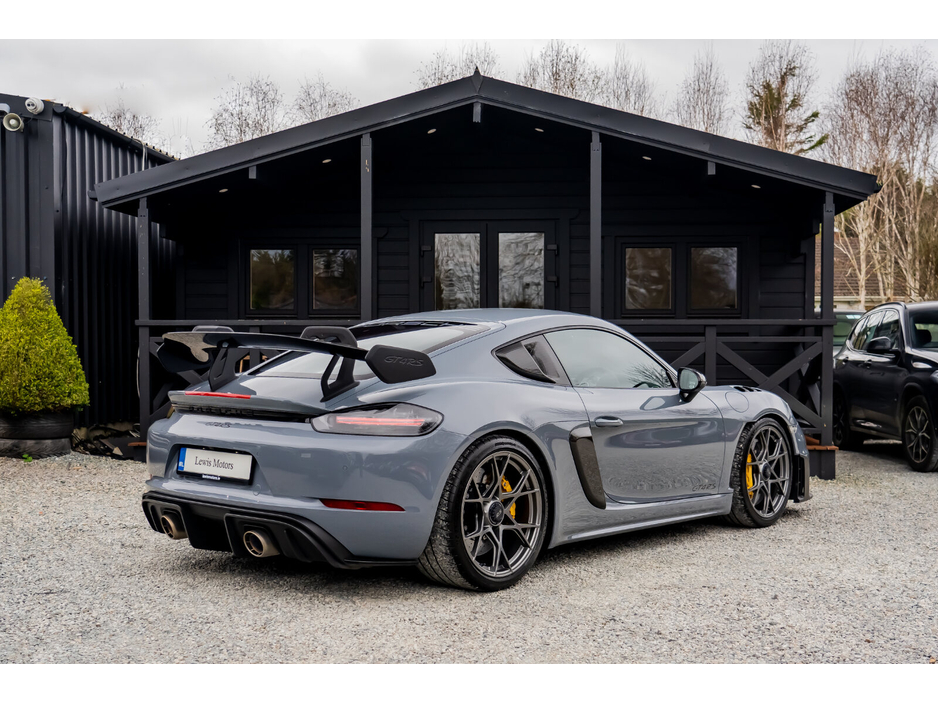 2023 Porsche 718 - image 6