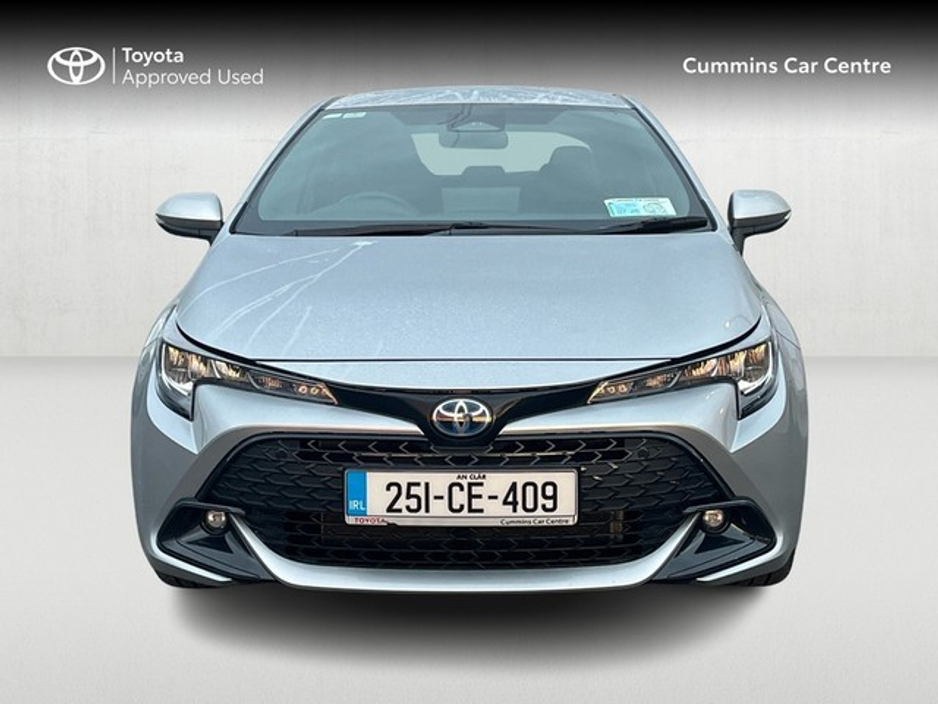 2025 Toyota Corolla - image 5