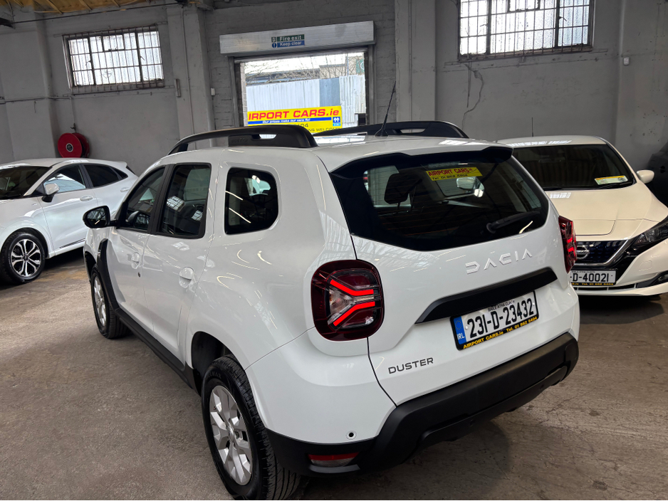 2023 Dacia Duster - image 7