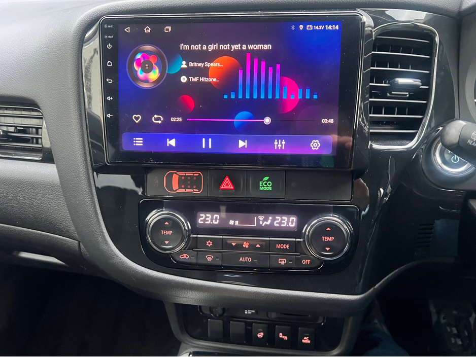 2018 Mitsubishi Outlander - image 17