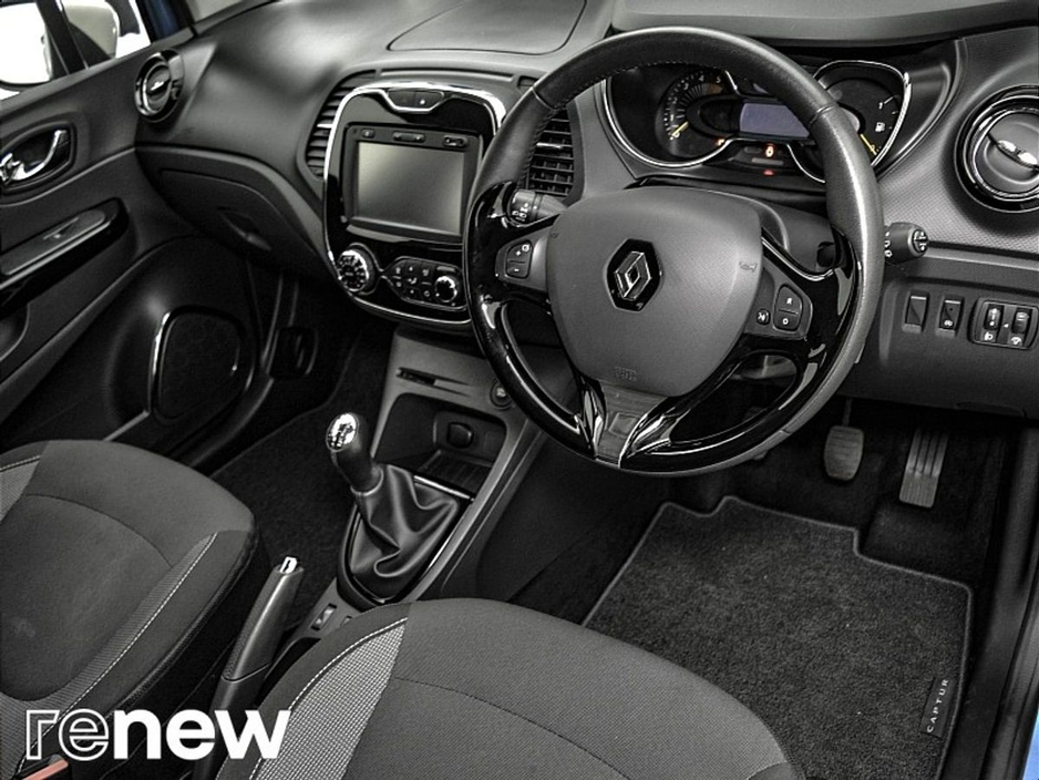 2015 Renault Captur dCi 90 S&S INTENSE €9,950
