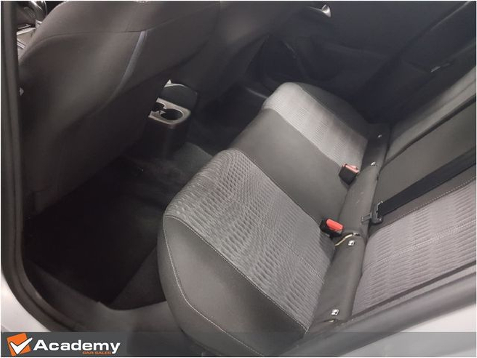 2023 Opel Corsa - image 11