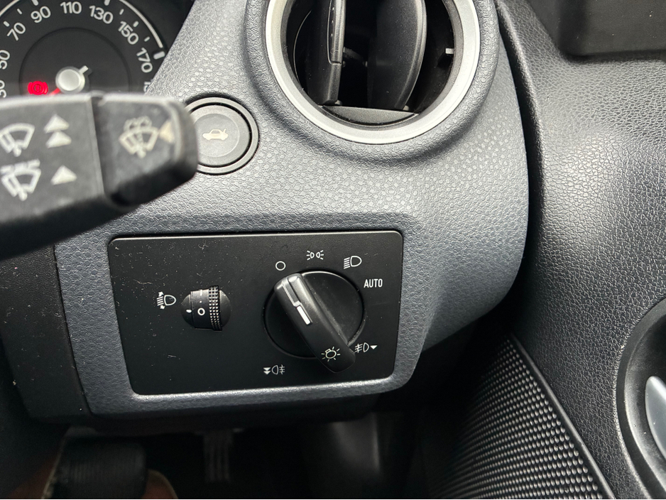 2006 Ford Fiesta GHIA 1.4 5DR AUTO €2,950